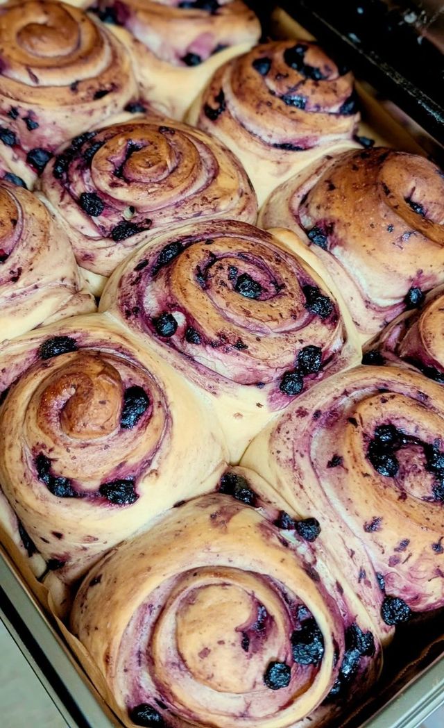 Swirled rolls with a purple berry filling